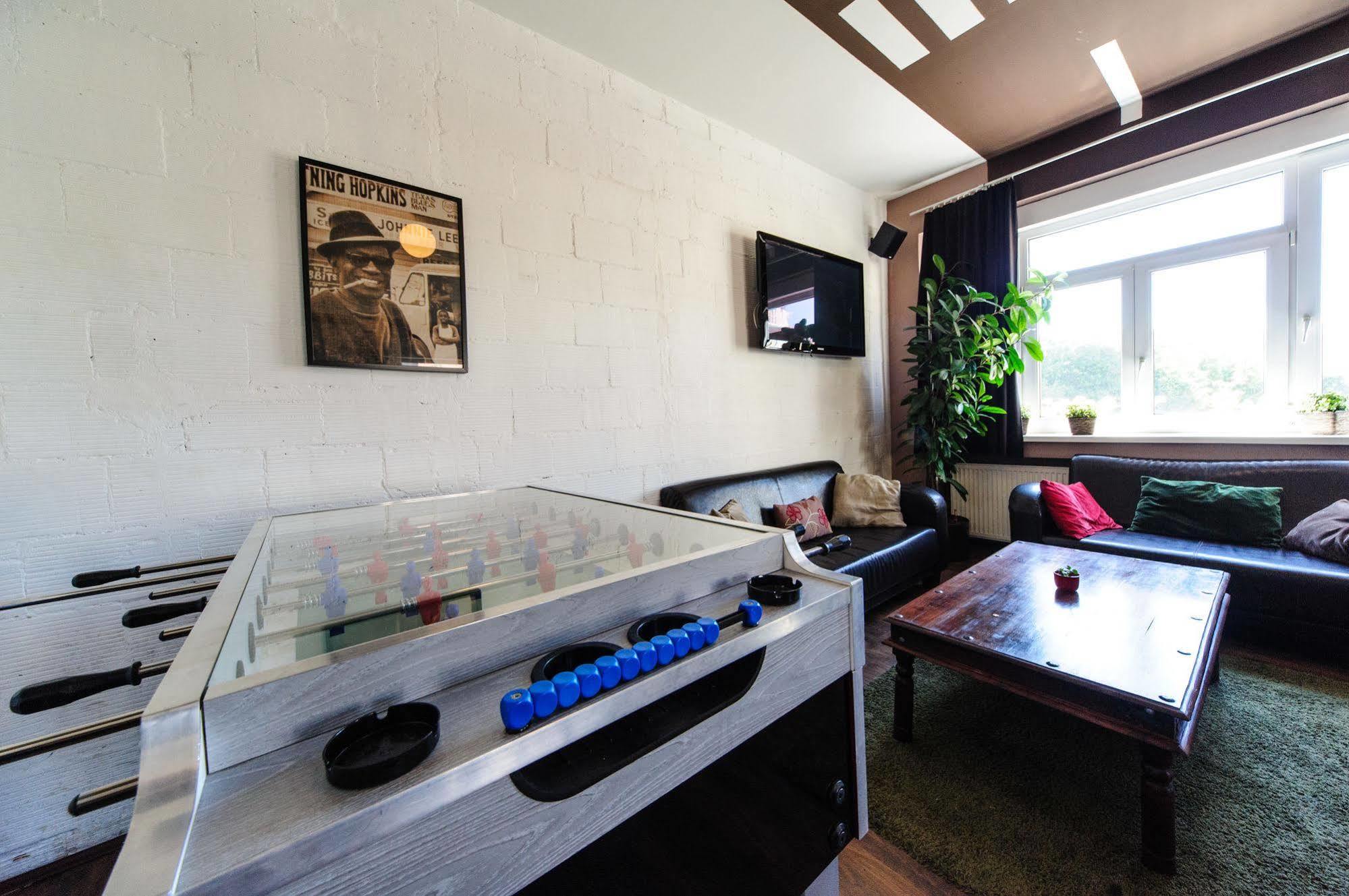 Hostel Blues Bratislava Bagian luar foto